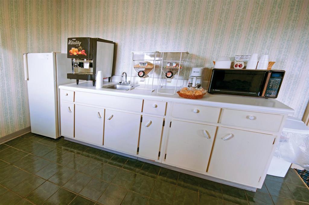 Americas Best Value Inn - Roxboro Restaurant photo