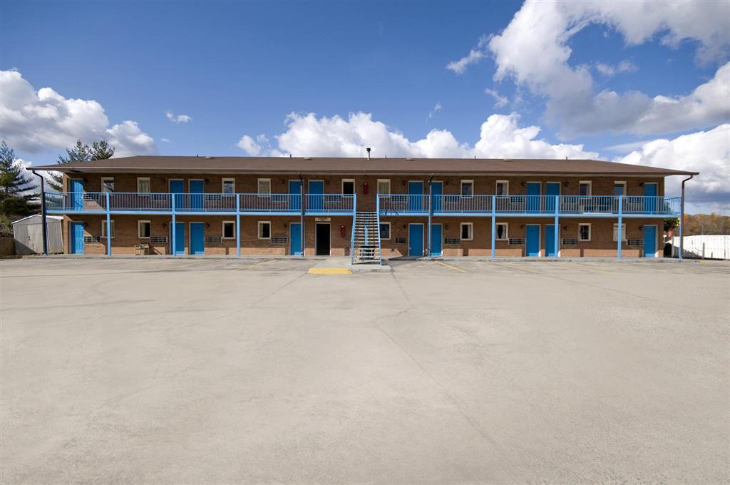 Americas Best Value Inn - Roxboro Exterior photo